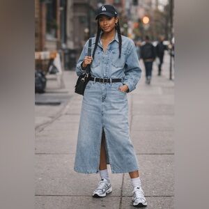 NWT Levi's 💙 Light Blue Denim vest long sleeve size 24